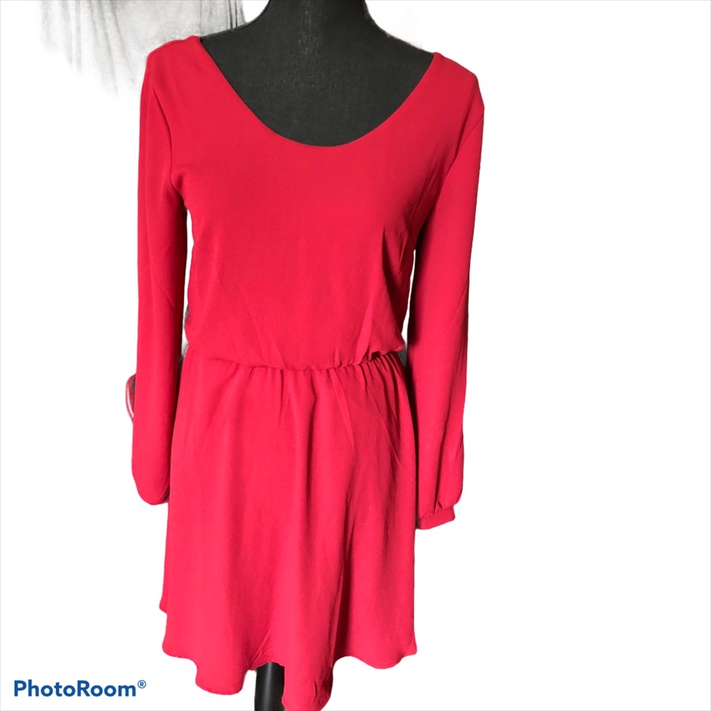 Long sleeve red midi dress